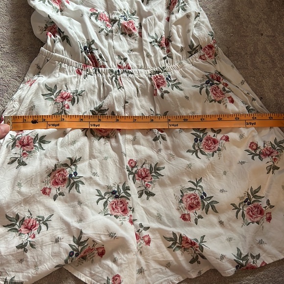 H&M Floral romper - Picture 6 of 7